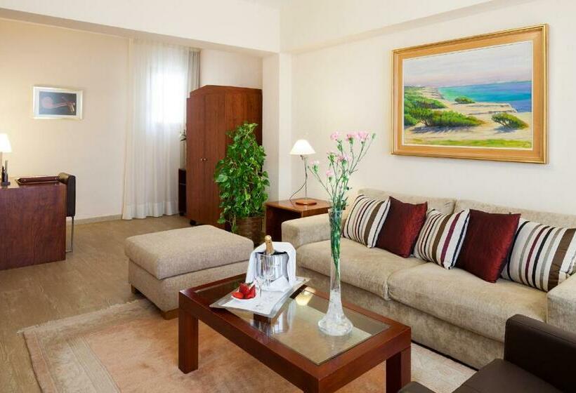 주니어 스위트 발코니, Royal Plaza