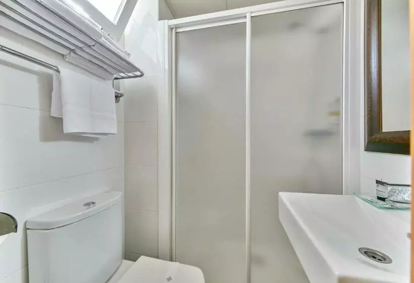 Habitación Estándar Interior, Transit