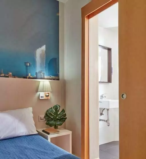 Habitación Estándar Interior, Transit