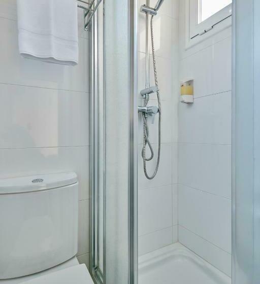 اتاق عادی یک تخته, Transit