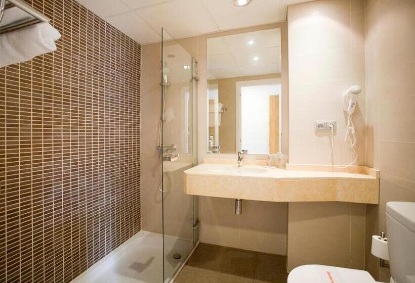 سوییت خانوادگی, Vibra Beverly Playa