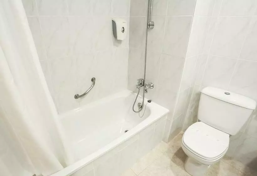 اتاق استاندارد سه نفره, Kaktus Hotel Volga   Adults Recommended
