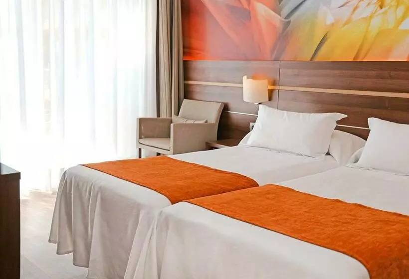 اتاق استاندارد با چشم‌انداز استخر, Kaktus Hotel Volga   Adults Recommended