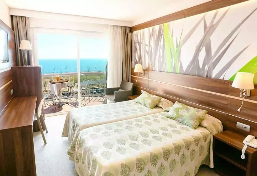 اتاق استاندارد با چشم‌انداز استخر, Kaktus Hotel Volga   Adults Recommended