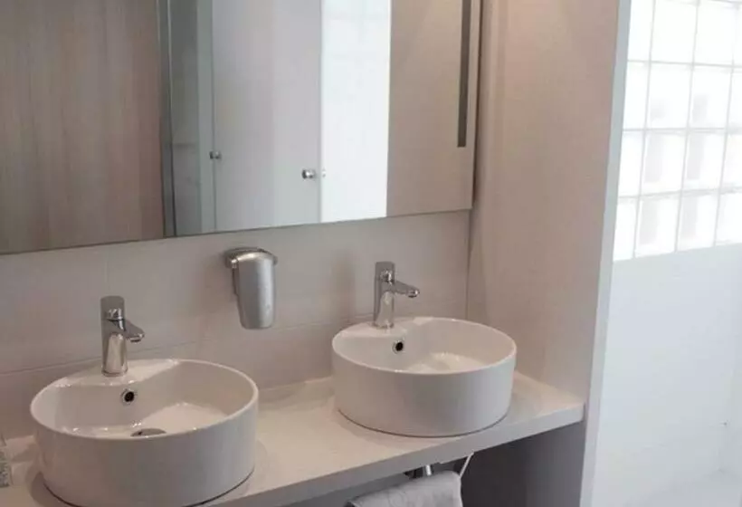 اتاق استاندارد با چشم‌انداز استخر, Kaktus Hotel Volga   Adults Recommended