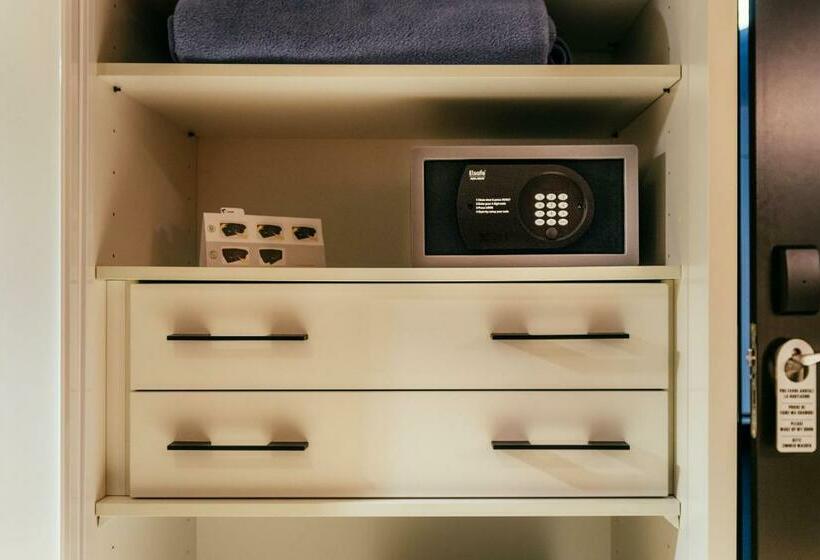 غرفة سوبيريور, New Hotel Colon