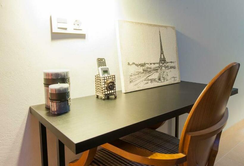 غرفة قياسية فردية, New Hotel Colon