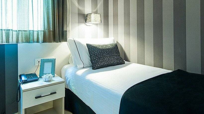 اتاق استاندارد یک نفره, New Hotel Colon