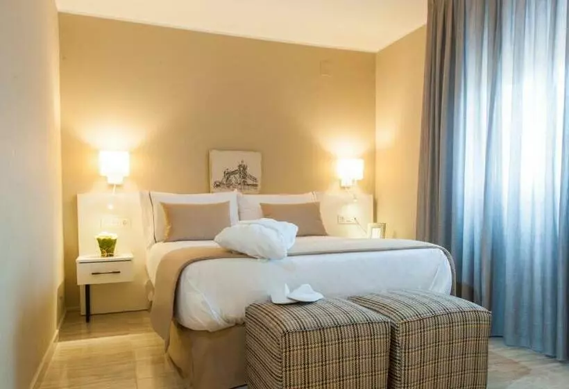 سوییت جونیور, New Hotel Colon
