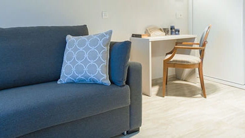 جناح جونيور, New Hotel Colon