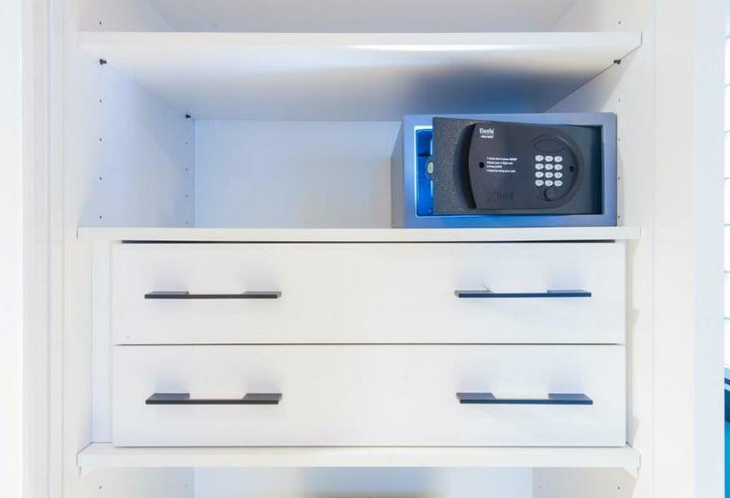 غرفة قياسية, New Hotel Colon