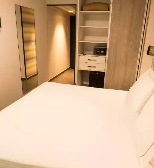اتاق استاندارد, New Hotel Colon