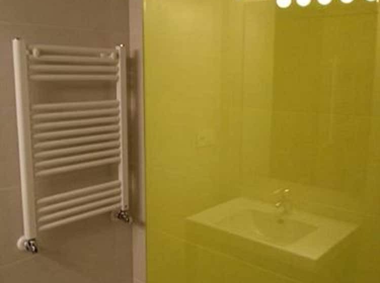 غرفة قياسية, New Hotel Colon