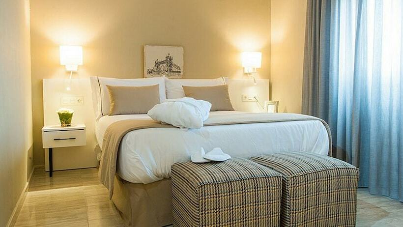 غرفة عائلية, New Hotel Colon