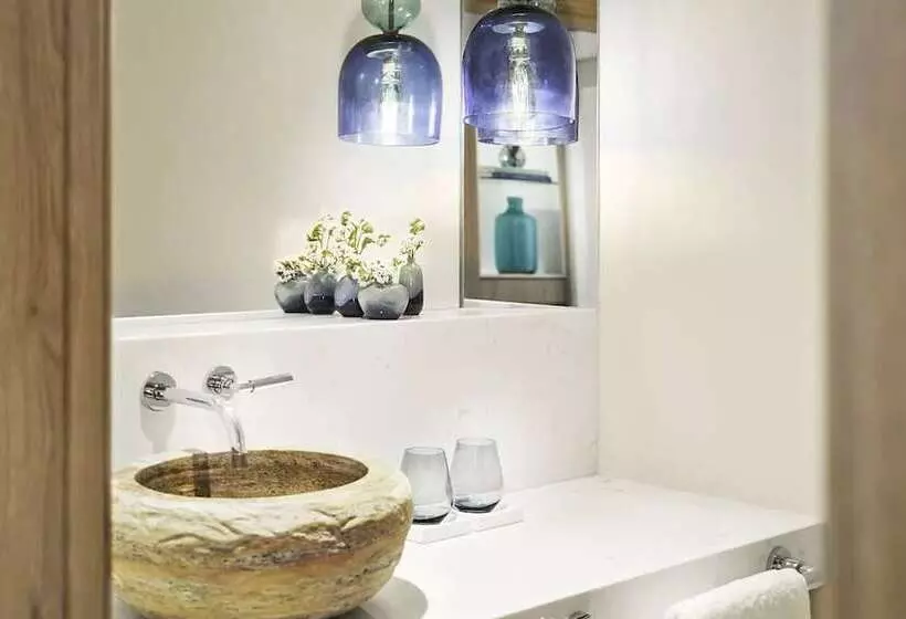اتاق لوکس, Nobu Hotel Ibiza Bay