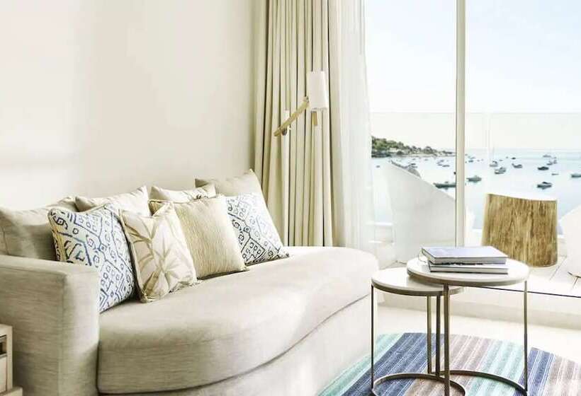 سوییت جونیور با چشمانداز دریا, Nobu Hotel Ibiza Bay