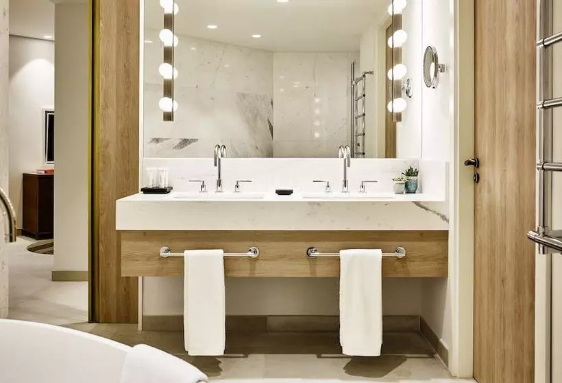 Deluxe Suite Sea View, Nobu Hotel Ibiza Bay