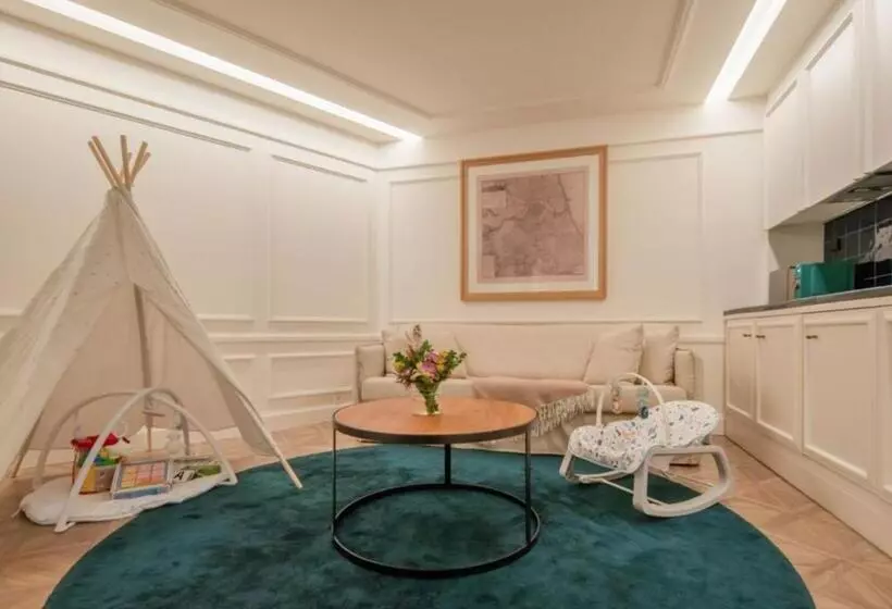 スイート, Only You Hotel Valencia