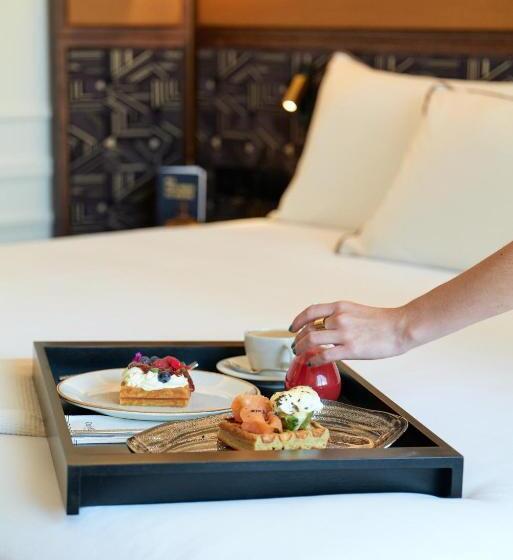 جناح سوبيريور, Only You Hotel Valencia