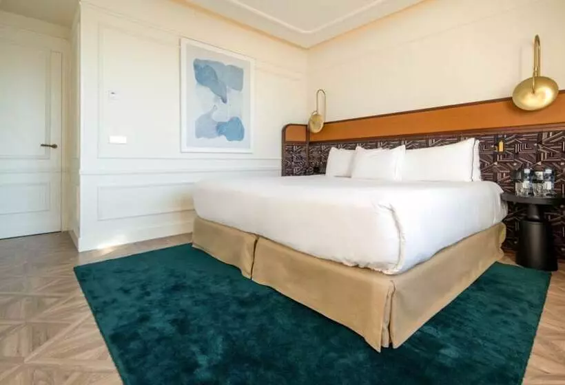 スーペリアースイート, Only You Hotel Valencia