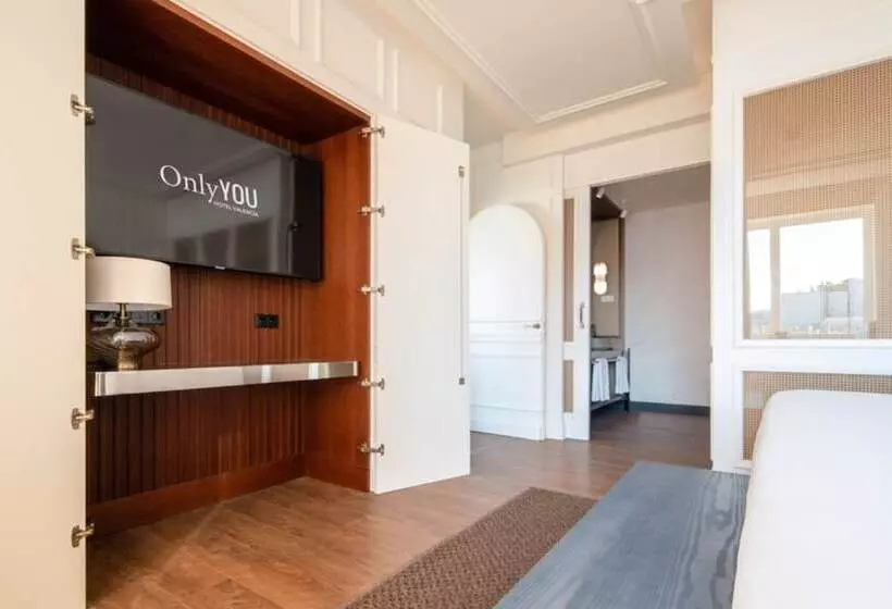 プレジデントスイートルーム, Only You Hotel Valencia