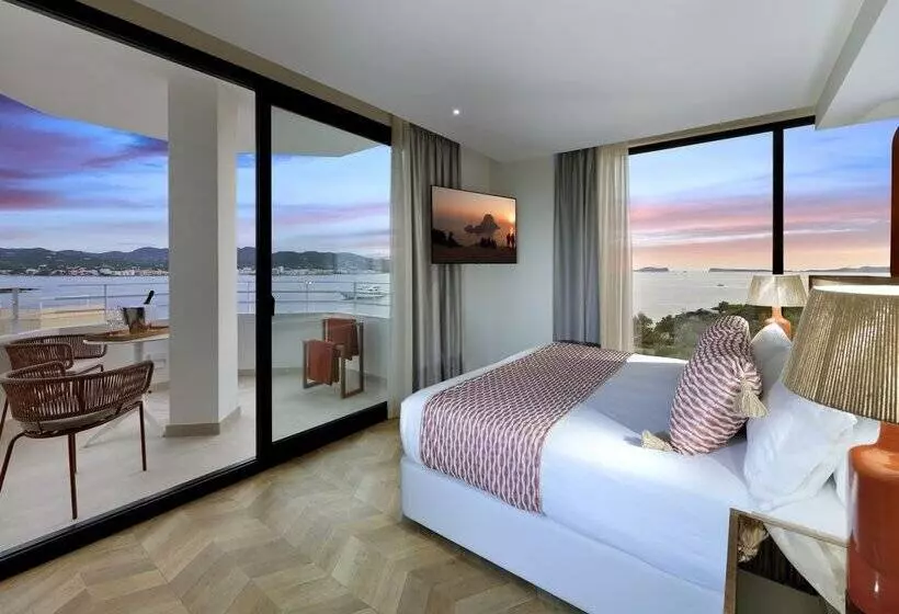 سوییت جونیور با چشم‌انداز دریا, Trs Ibiza Hotel - Adults Only
