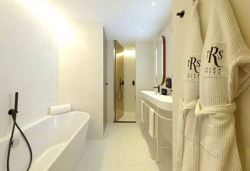سوییت جونیور با چشم‌انداز دریا, Trs Ibiza Hotel - Adults Only