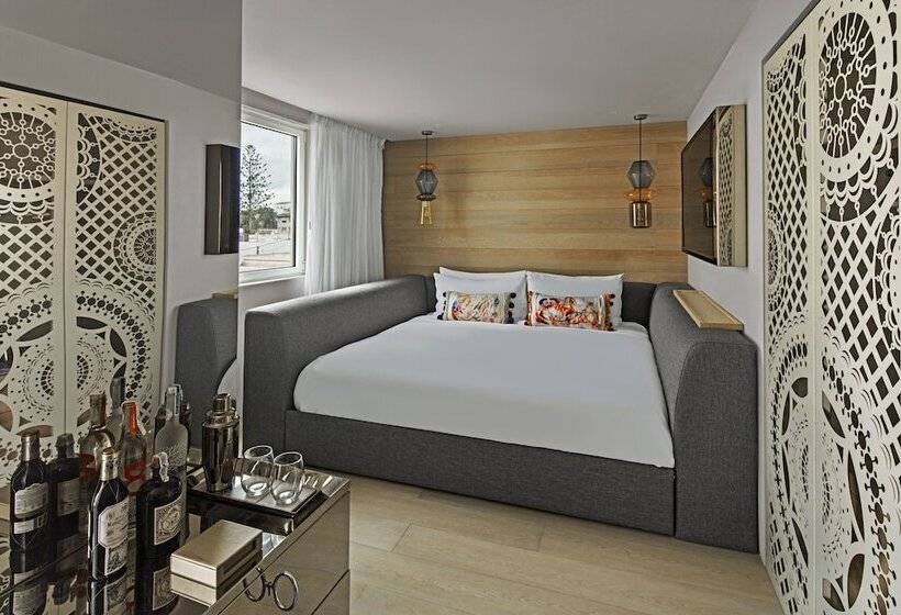 Номер Стандарт Двуспальная Кровать Вид на Город, W Ibiza