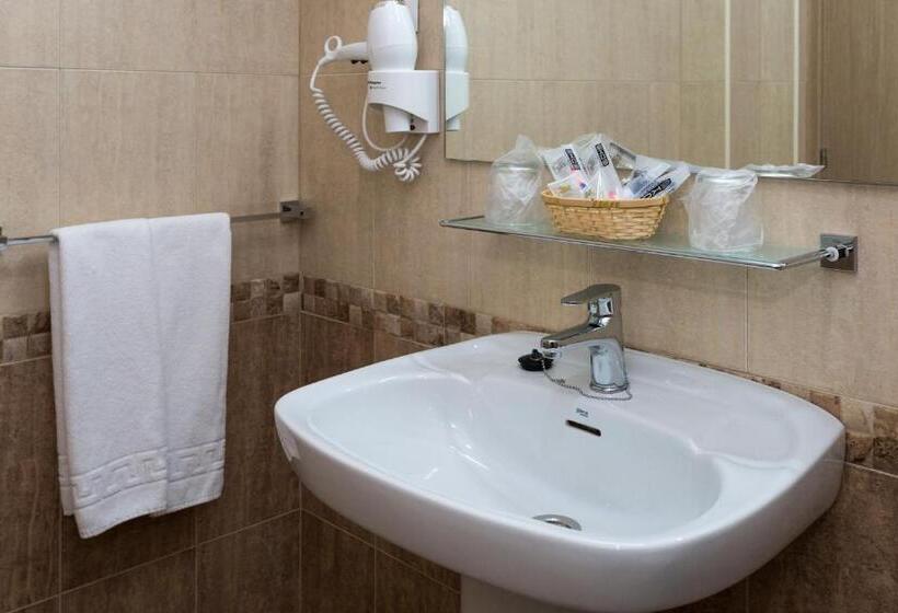 标准间, H. Ciudad De Lepe