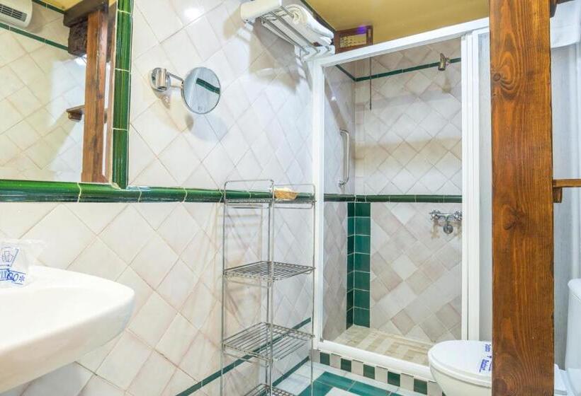 Chambre Familiale, América