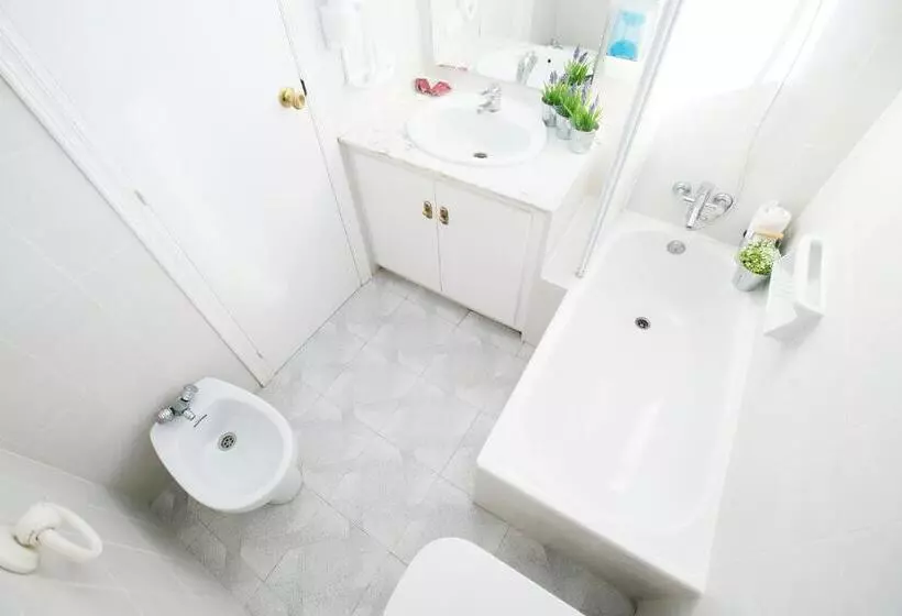 Habitació Estàndard, Canada