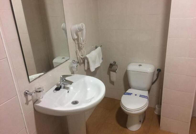 Номер Стандарт Трехместный, Castillo