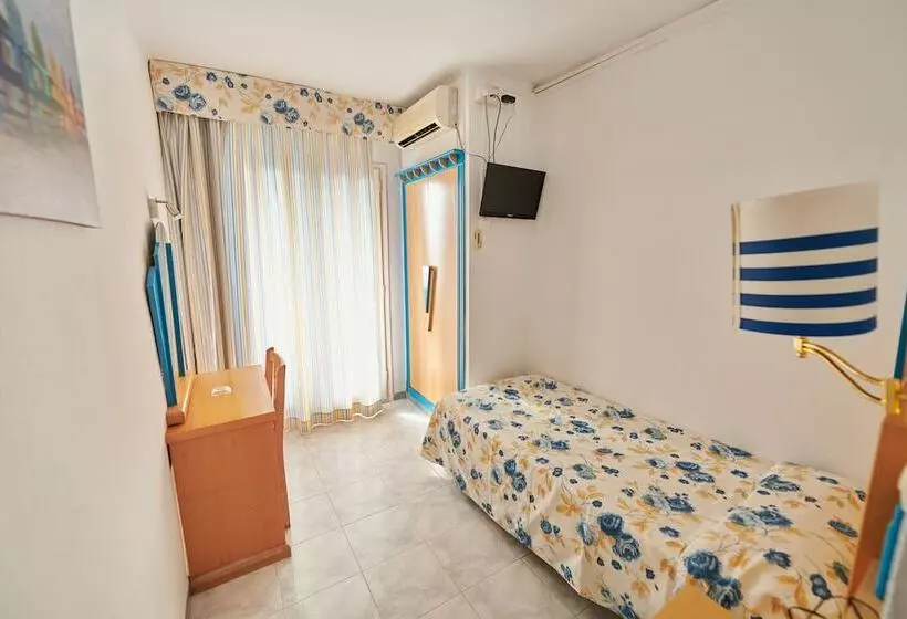Quarto Standard Individual Vista Mar, Checkin Blanes