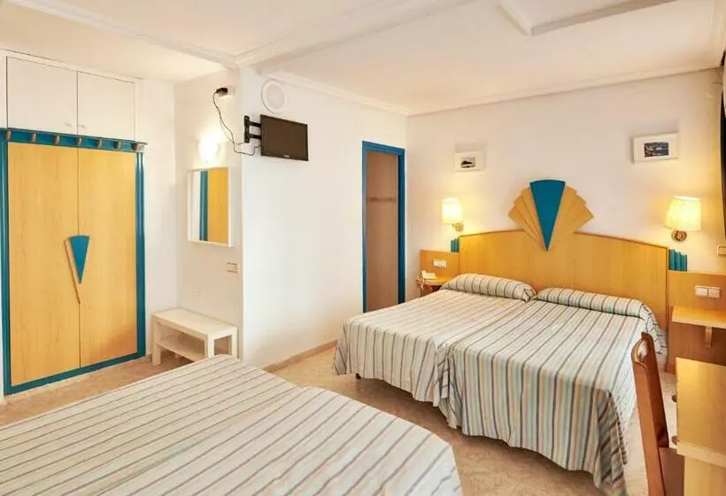 Quarto Quádruplo Standard, Checkin Blanes
