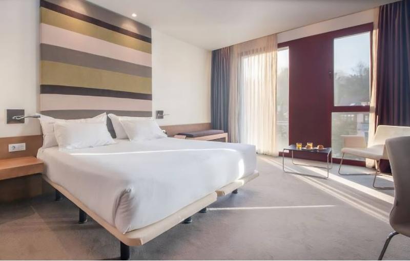 标准间, Checkin Blanes