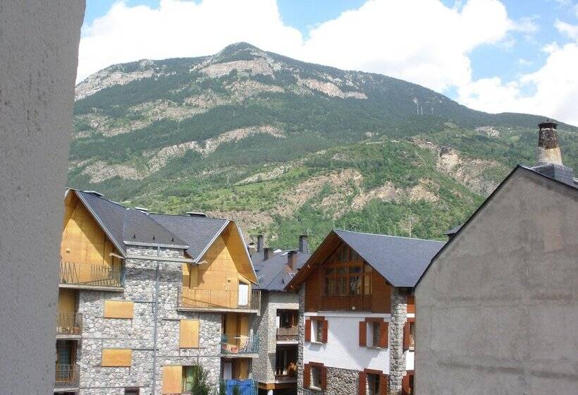 חדר סטנדרט, Ciria