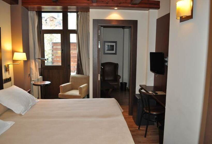 חדר סטנדרט, Ciria