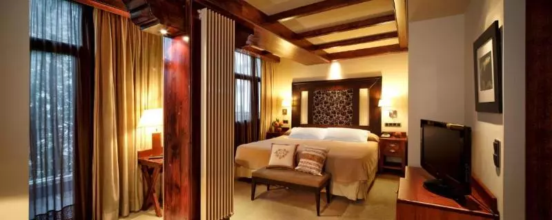 Suite Junior, Ciria