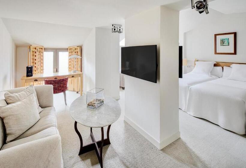 סוויטת ג'וניור, Mim Sotogrande