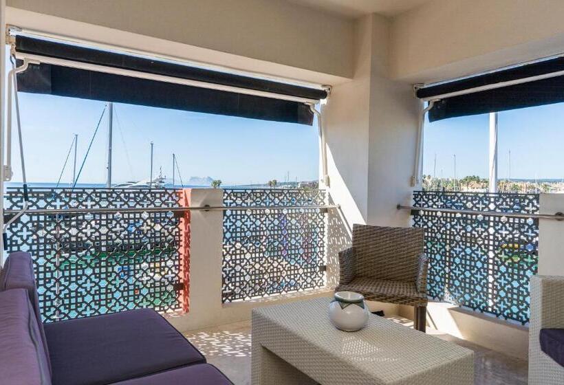 סוויטה עם טרסה, Mim Sotogrande