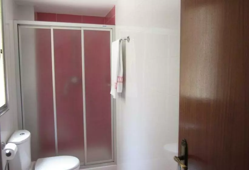 Chambre Standard, Elena María
