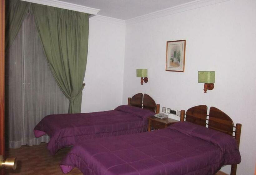 اتاق استاندارد, Elena María