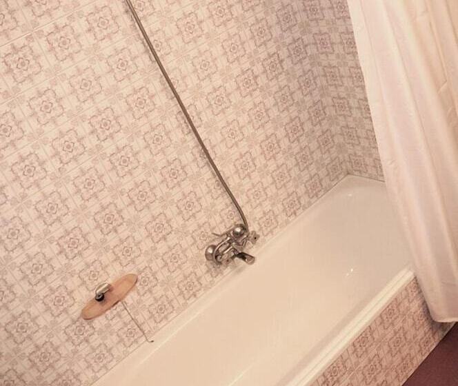 스탠다드 룸, Eumesa