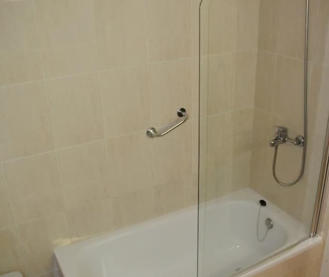 스탠다드 룸, Eumesa