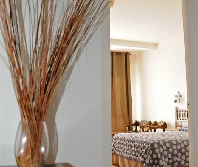 스탠다드 룸, Eumesa