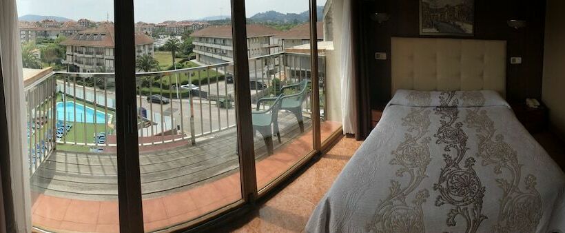 اتاق استاندارد, Gala