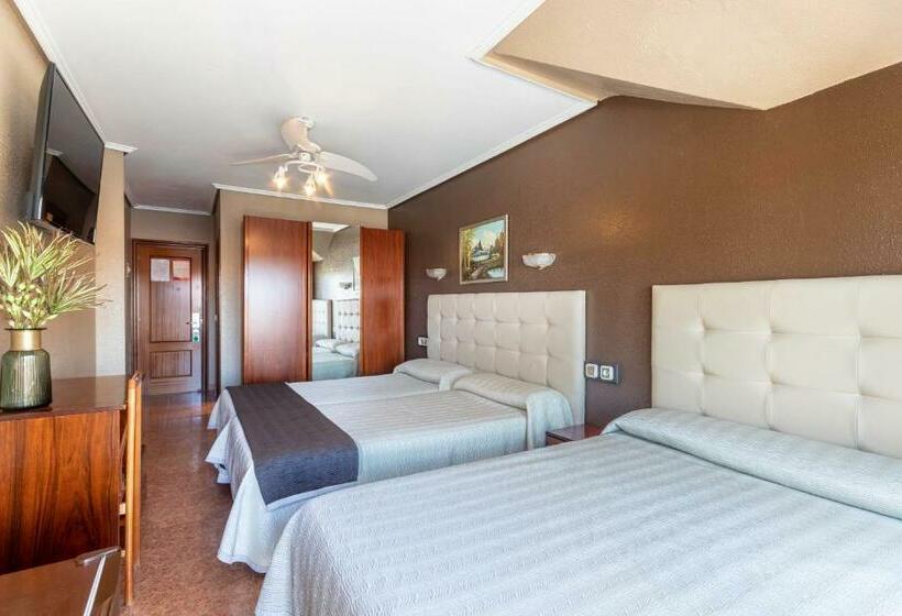 اتاق خانوادگی, Gala