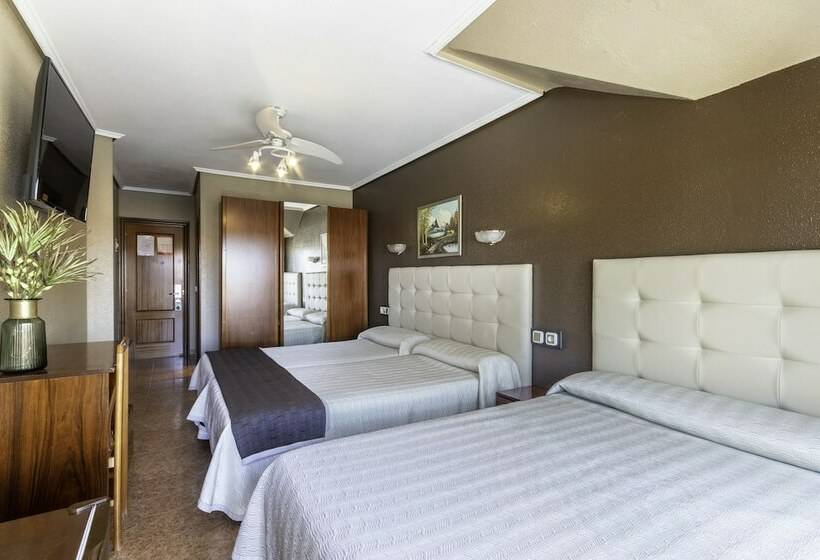 اتاق خانوادگی, Gala