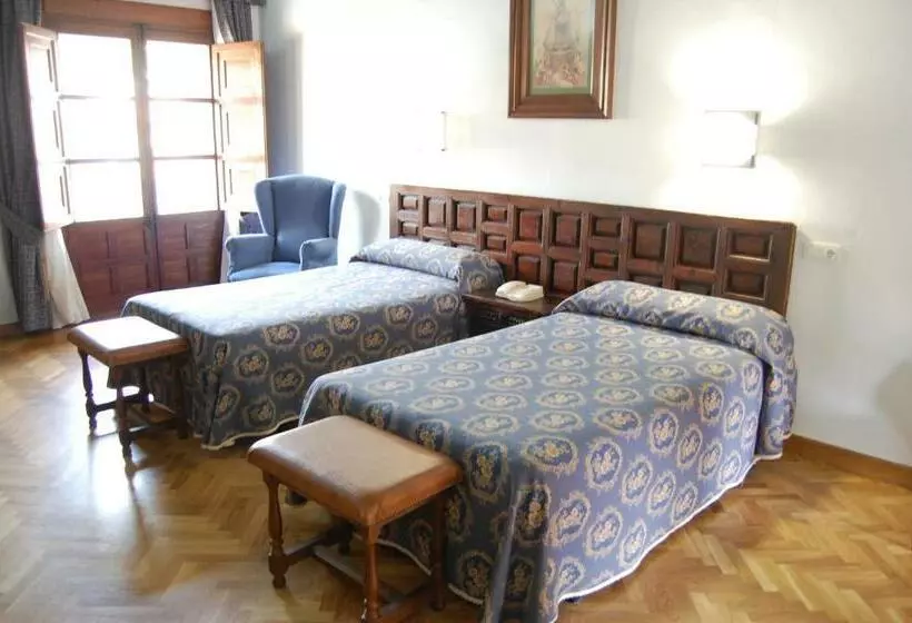 スタンダードインサイドビュールーム, Hospederia Del Real Monasterio