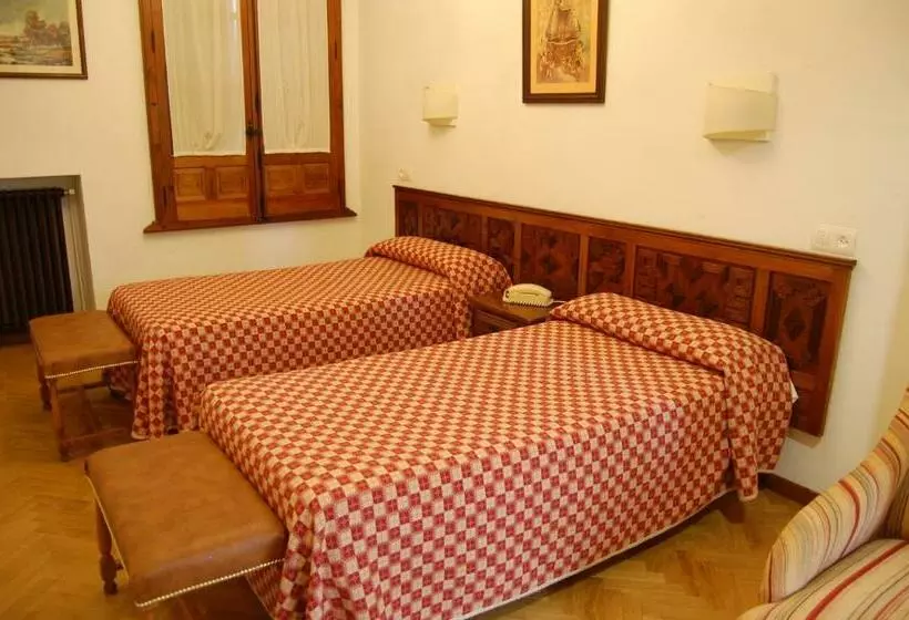 スタンダードインサイドビュールーム, Hospederia Del Real Monasterio